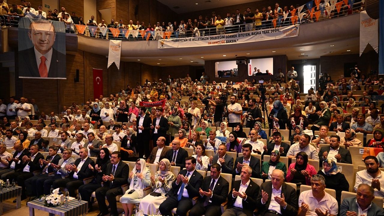 Karaaslan'dan Gaziantep'te Güçlü Türkiye Vurgusu