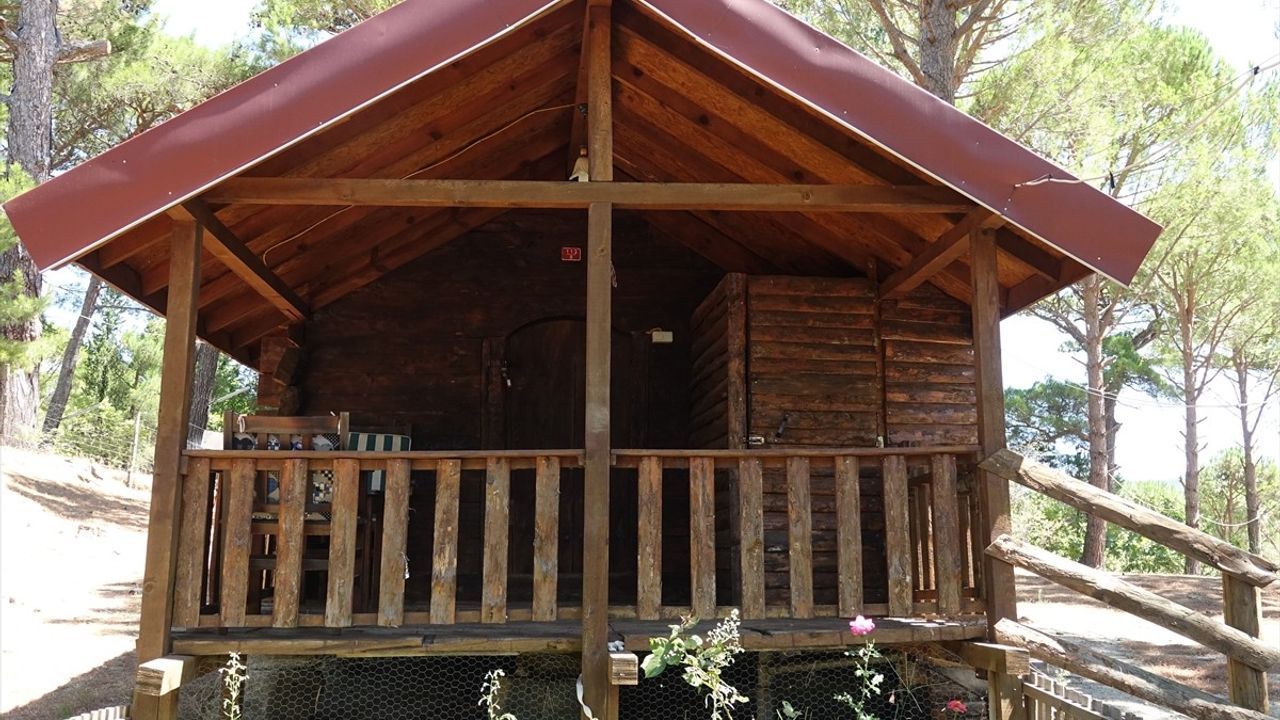 Kazdağları'nda 150 Yıllık Tahıl Ambarları Bungalova Dönüşüyor