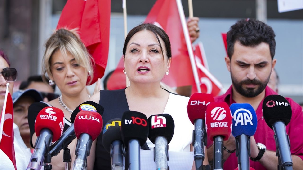 Kuaförler Pazar Günü Açılmak İstiyor