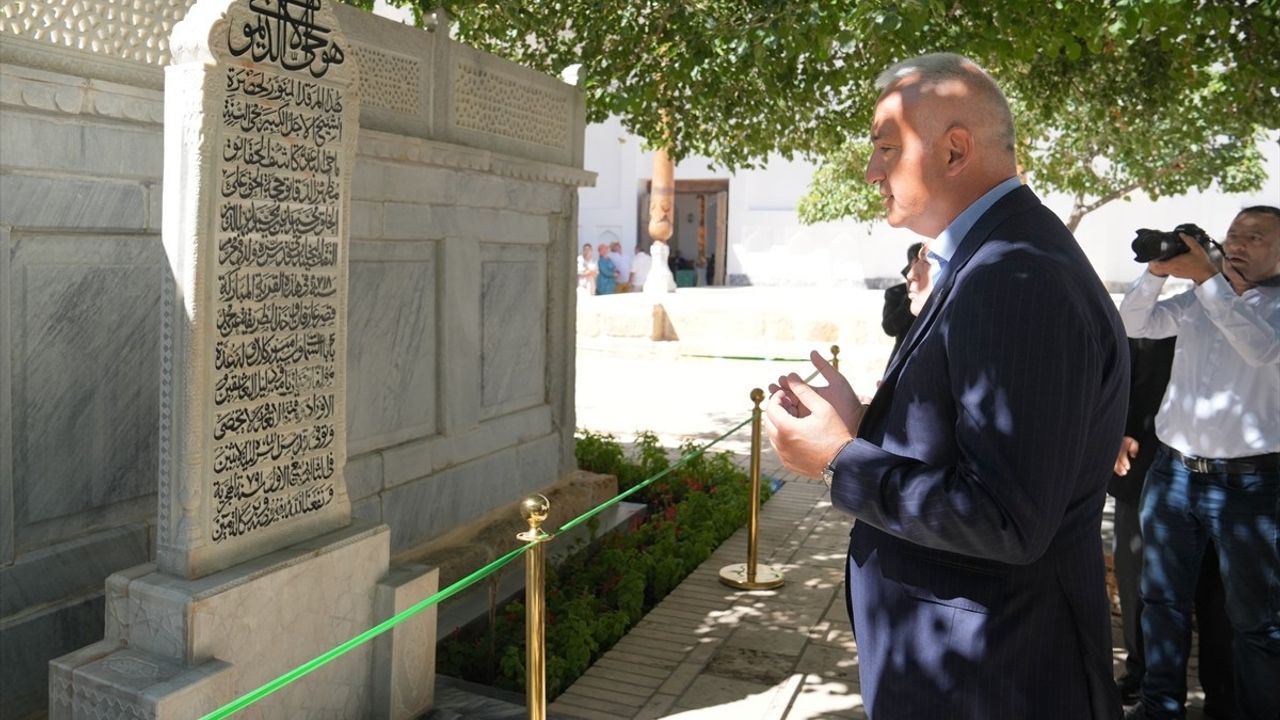 Kültür ve Turizm Bakanı Ersoy, Buhara'da Tarihi İncelemelerde Bulundu