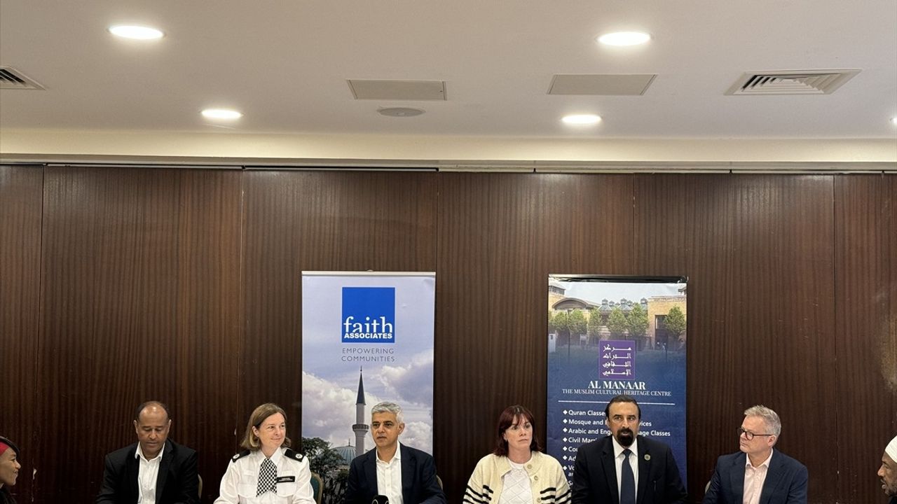 Londra Belediye Başkanı Khan: Aşırı Sağcı Şiddetle Mücadele İçin Tetikte Olmalıyız
