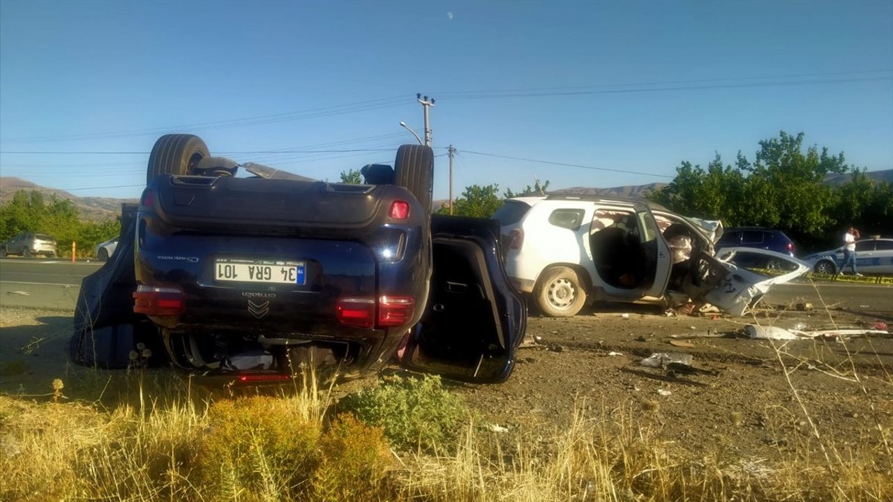Malatya'da Zincirleme Trafik Kazası: 2 Kişi Hayatını Kaybetti