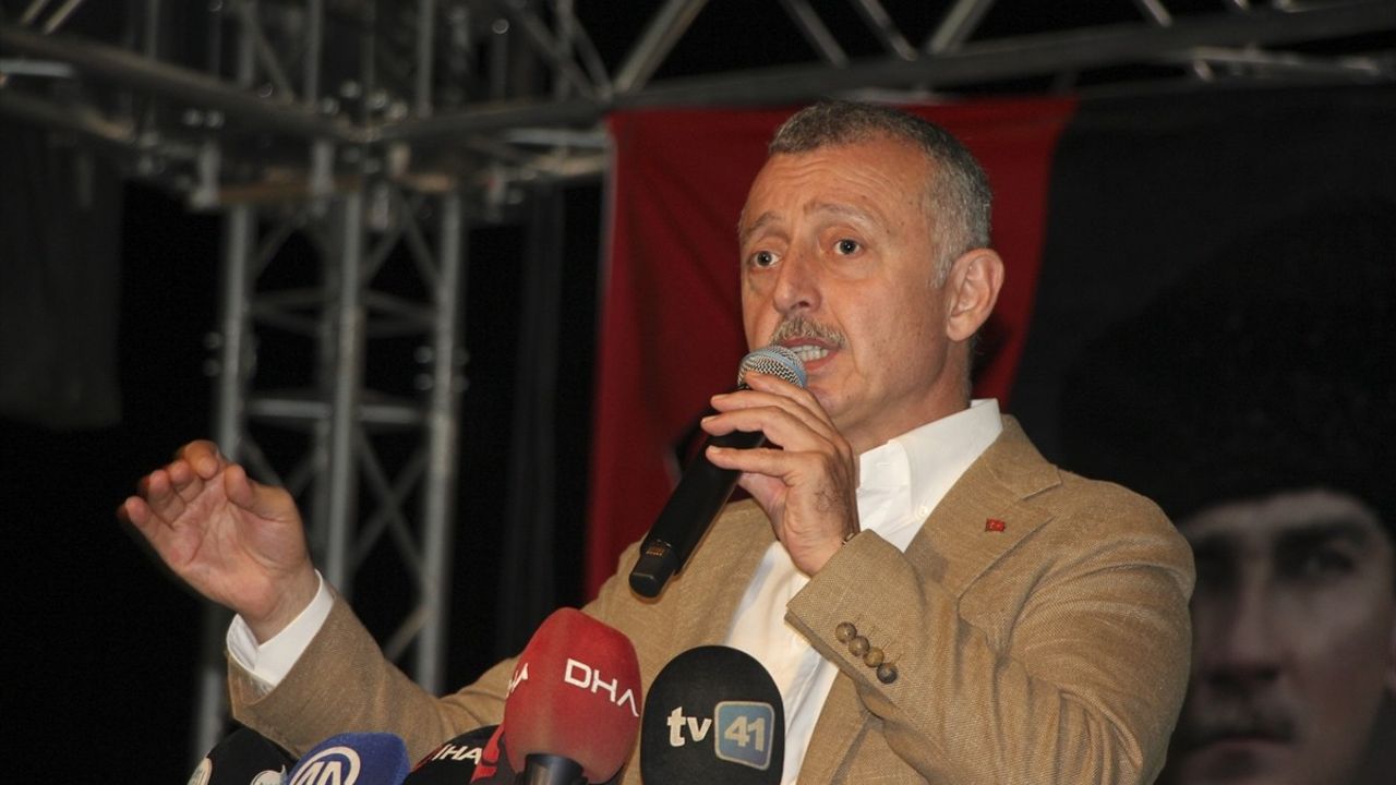 Marmara Depremi'nde Hayatını Kaybedenler Anıldı