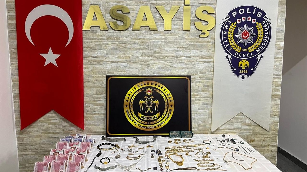 Mersin'de Hırsızlık Şüphelisi Tutuklandı