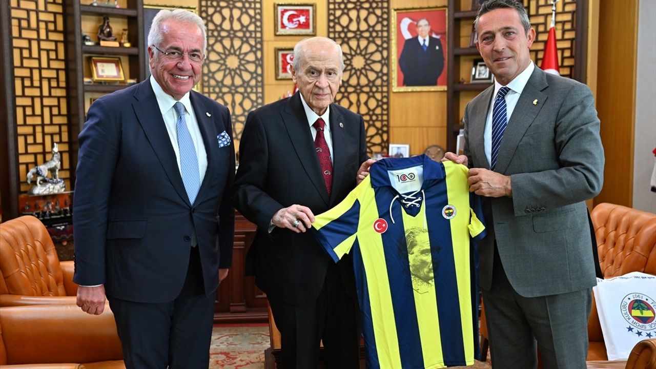 MHP Genel Başkanı Bahçeli ve Fenerbahçe Başkanı Koç'tan Sıcak Buluşma