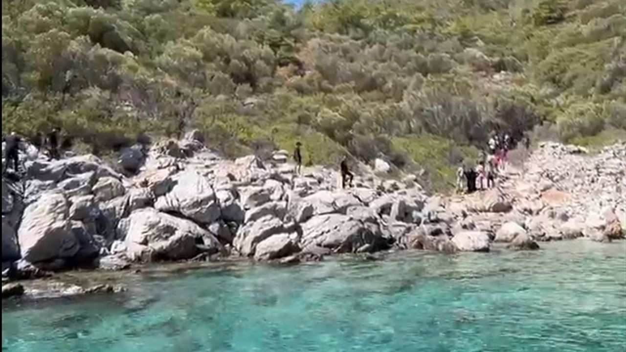 Muğla'da Düzensiz Göçmen Kurtarma Operasyonu