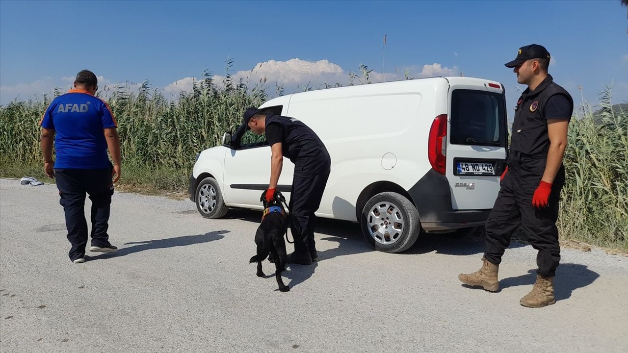 Muğla'da Kaybolan 90 Yaşındaki Şerif Dayan İçin Arama Çalışmaları Devam Ediyor