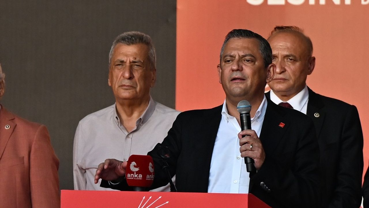 Özgür Özel Gaziantep'te Tarım ve Fıstık Sorunlarına Dikkat Çekti