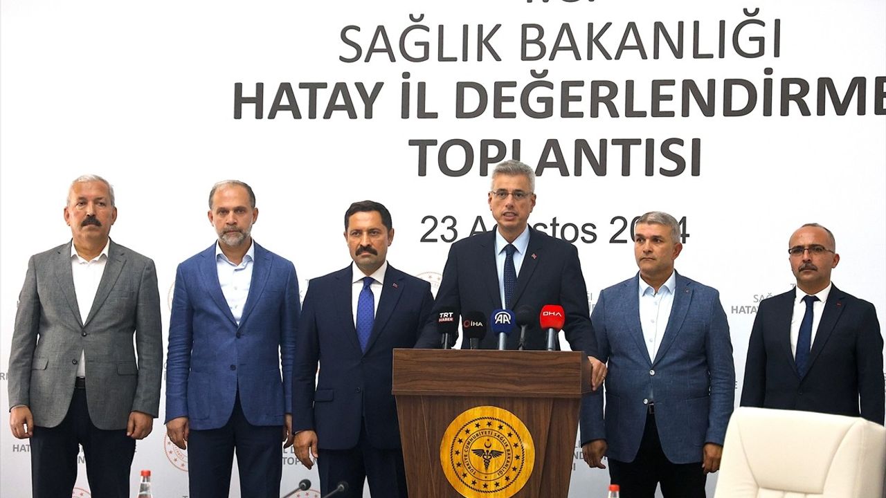 Sağlık Bakanı Memişoğlu Hatay'da M Çiçeği Virüsü Üzerine Açıklamalarda Bulundu