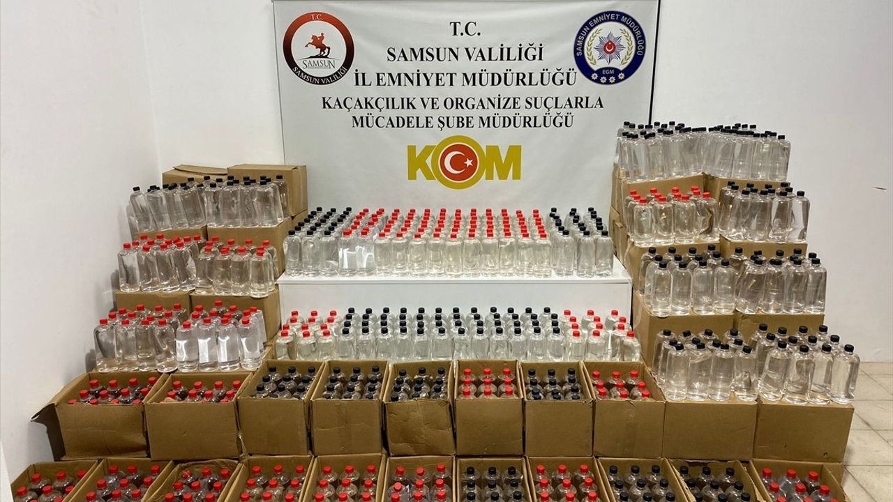 Samsun'da Kaçak Etil Alkol Operasyonu: 2.652 Litre Ele Geçirildi