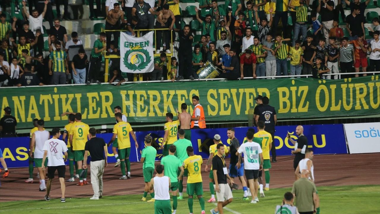 Şanlıurfaspor, Ümraniyespor'u 3-1 Yenerek Galibiyet Aldı