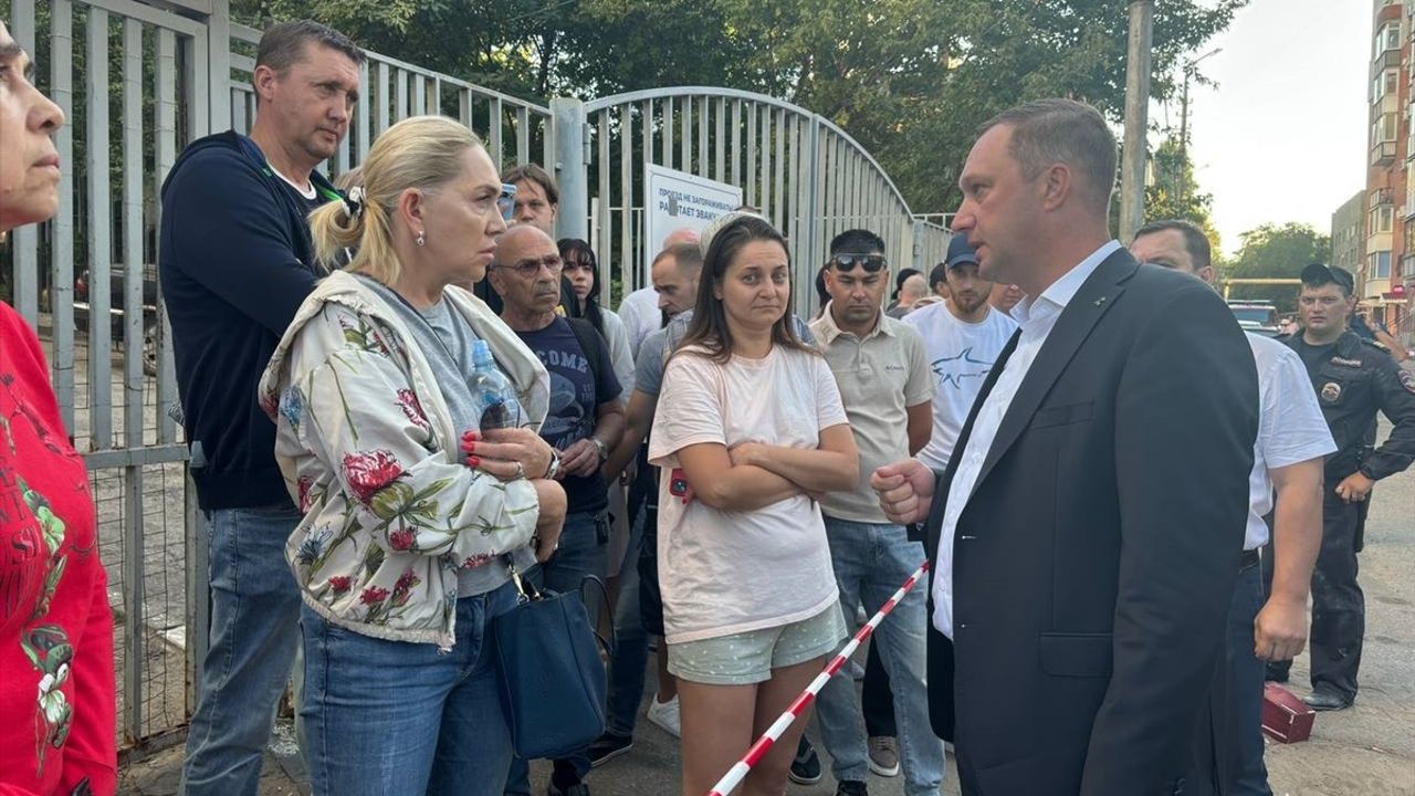 Saratov'da İHA Saldırısı: Ukrayna'nın Gece Operasyonu