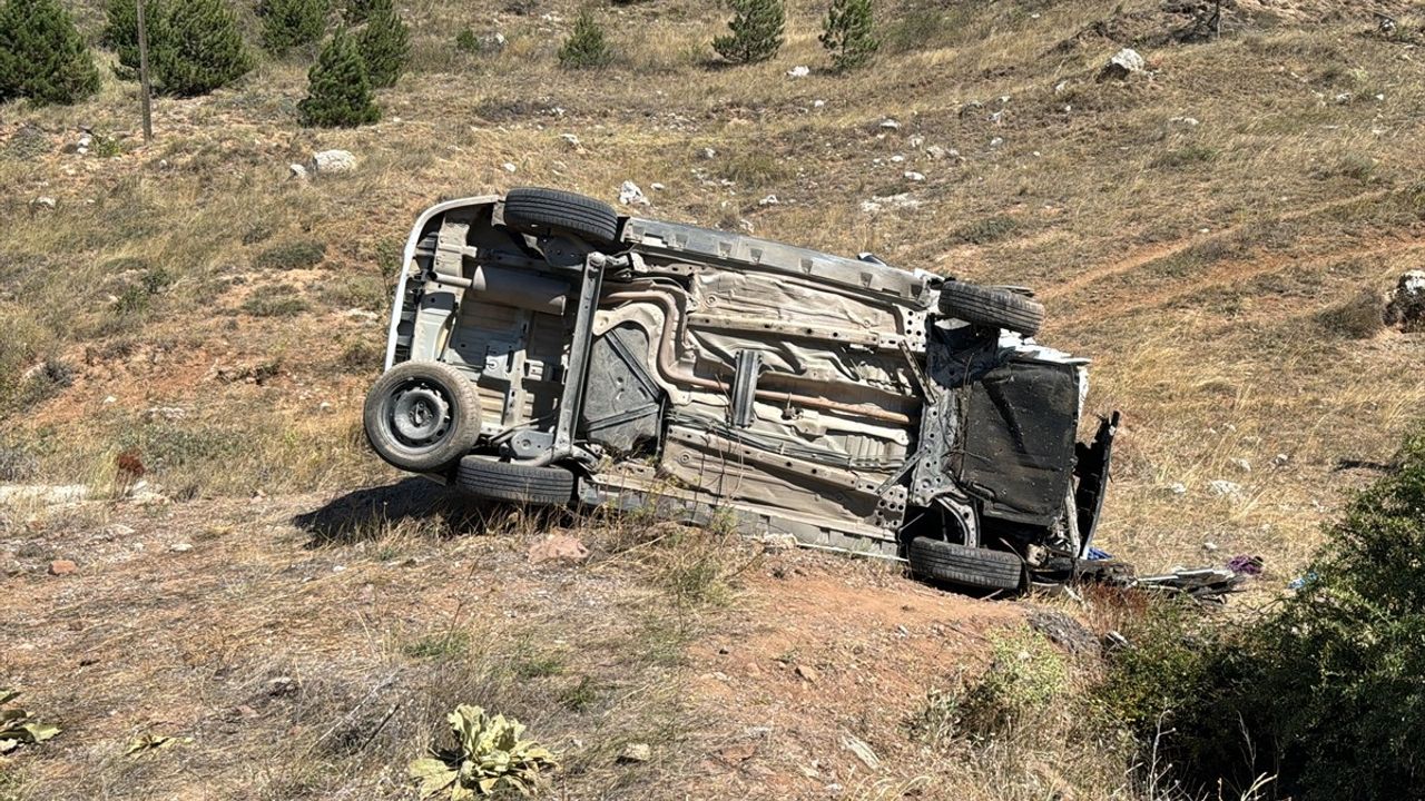 Sivas'ta Trafik Kazası: 6 Yaralı