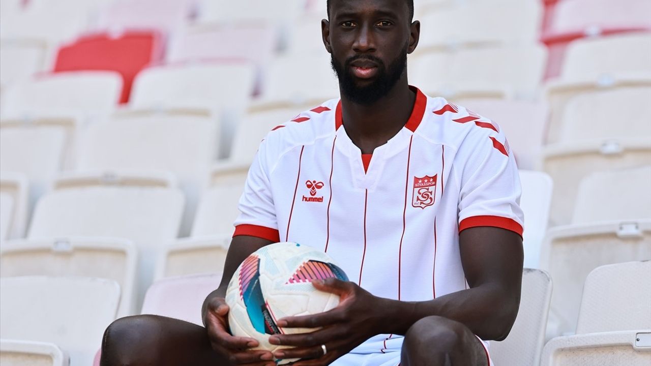 Sivasspor İki Yeni İsimle Kadrosunu Güçlendirdi