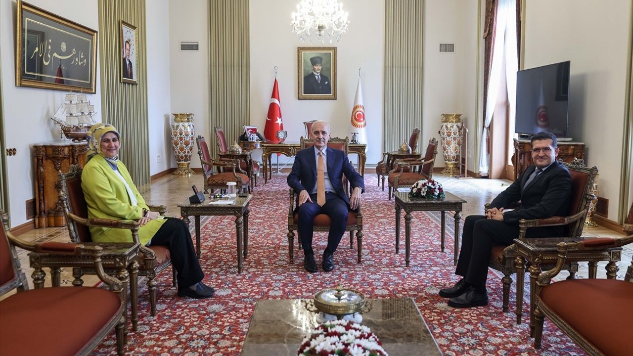 TBMM Başkanı Numan Kurtulmuş, Kızılay Genel Başkanı Fatma Meriç Yılmaz'ı Ağırladı