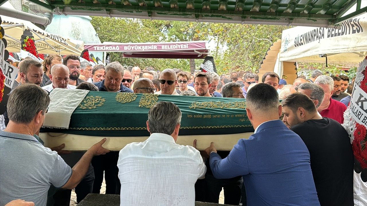 Tekirdağ'da Silahlı Saldırı Sonrası Hayatını Kaybeden Belediye Meclis Üyesi Defnedildi