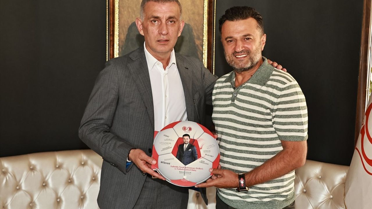 TFF Başkanı Hacıosmanoğlu'ndan Sivasspor'a Ziyaret