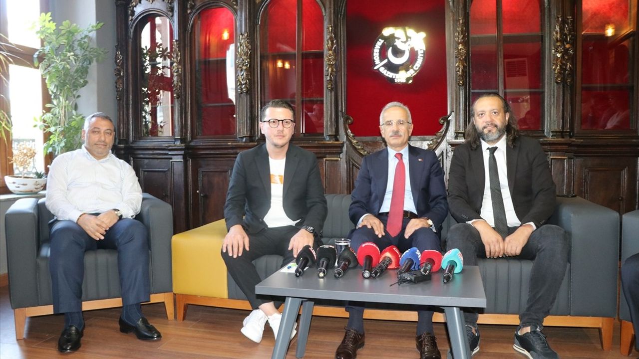 Trabzon'da Ulaştırma ve Altyapı Bakanı Uraloğlu'ndan Dikkat Çeken Açıklamalar