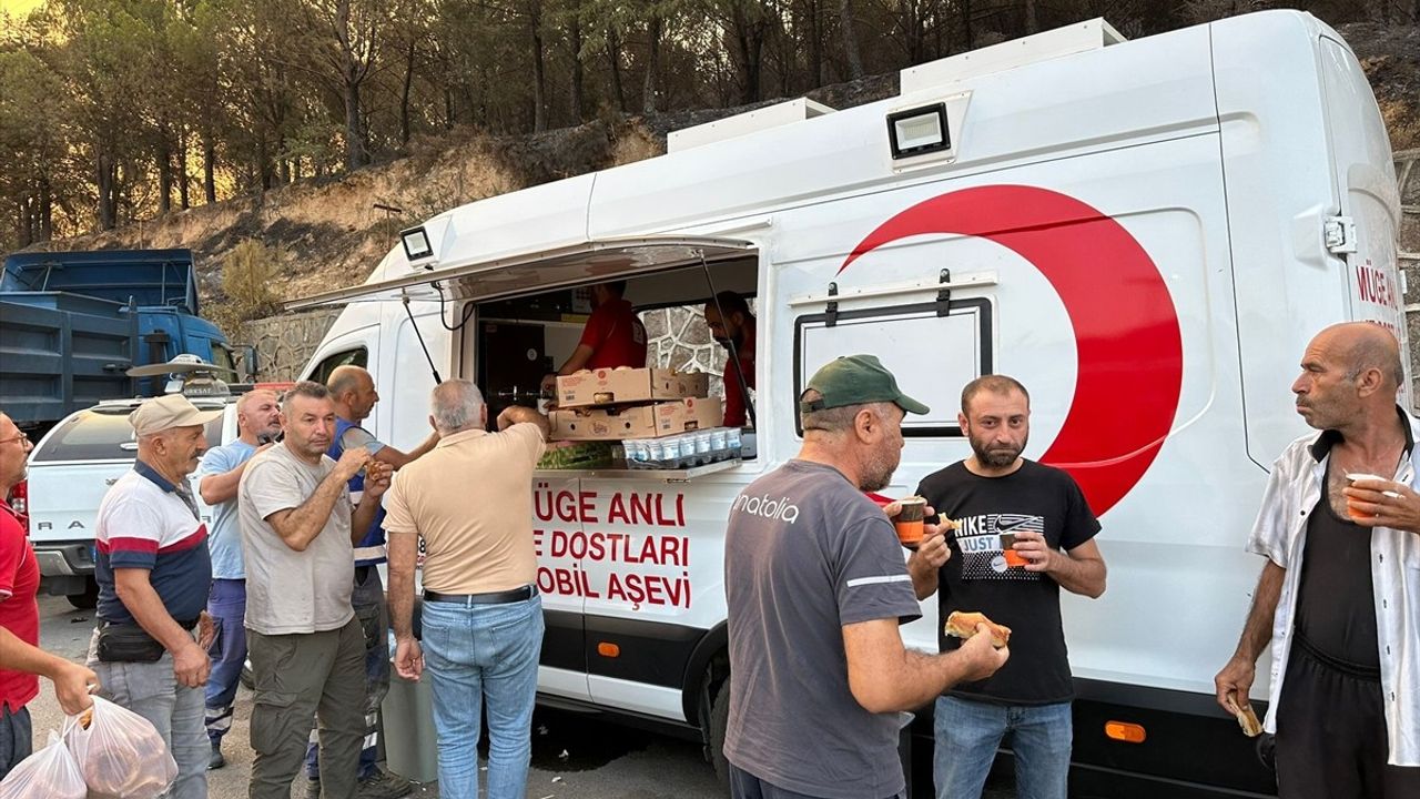 Türk Kızılay, Orman Yangınlarına Karşı Destek Faaliyetlerini Sürdürüyor