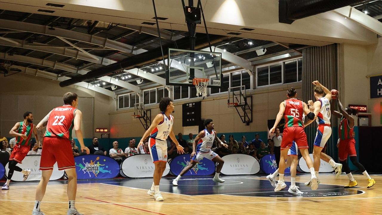 17. TÜBAD Mehmet Baturalp Turnuvası: Karşıyaka Anadolu Efes'i Yendi