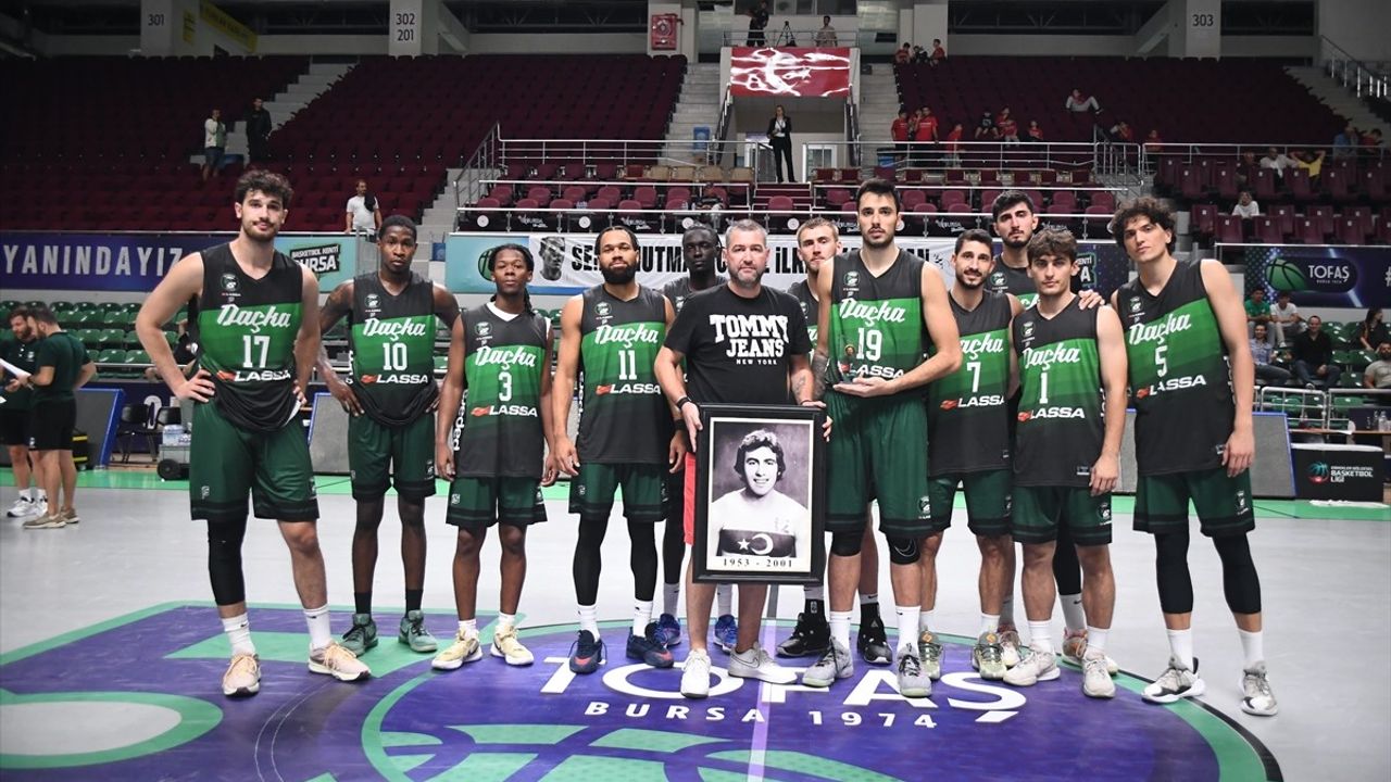 24. Cevat Soydaş Basketbol Turnuvası'nda TOFAŞ Şampiyon Oldu