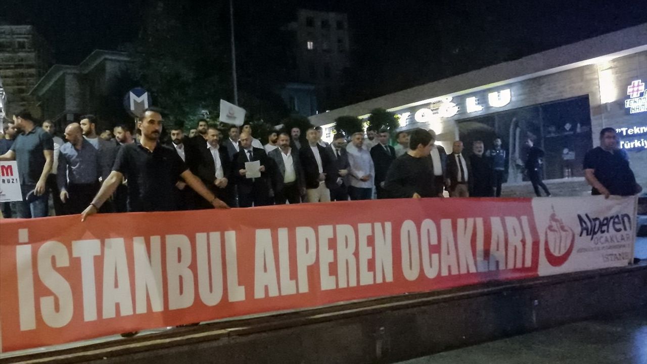 Alperen Ocakları İstanbul'dan Şehit Polis Yılmaz'a Protesto