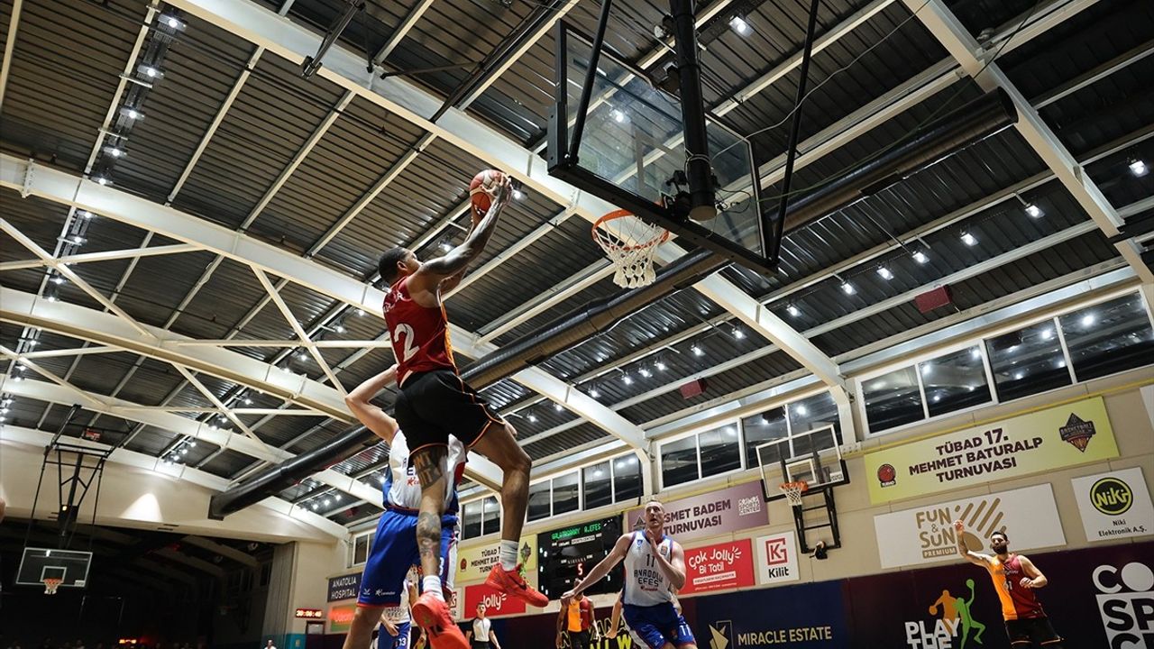 Anadolu Efes, 17. TÜBAD Mehmet Baturalp Turnuvası'nda Galatasaray'ı Geçti