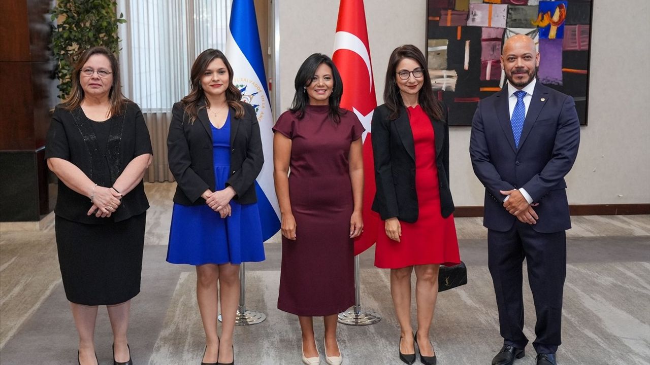 Ankara'da El Salvador'un 203. Bağımsızlık Yıl Dönümü Kutlaması