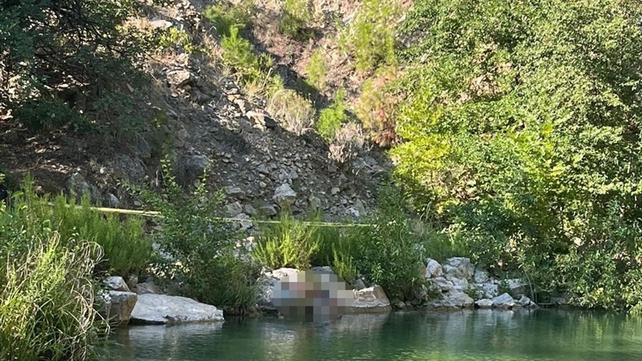 Antalya'da Şelaleye Giren Turist Boğuldu