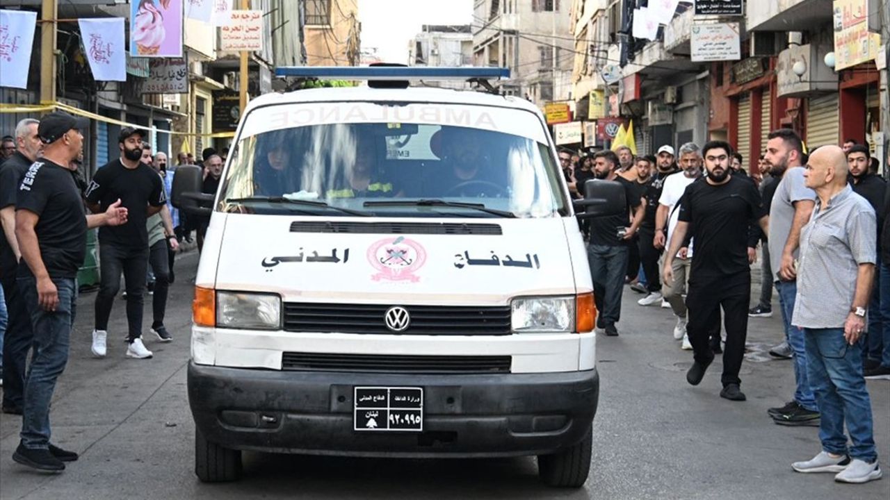 Beyrut'ta Hizbullah Cenaze Töreninde Patlama Sessizliği Bozdu