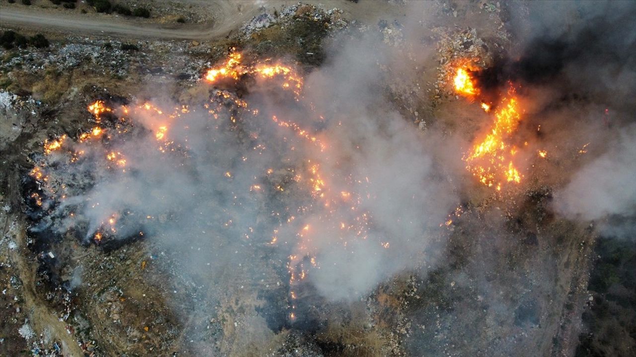 Bilecik'te Çöplükte Yangın Alarma Sebep Oldu