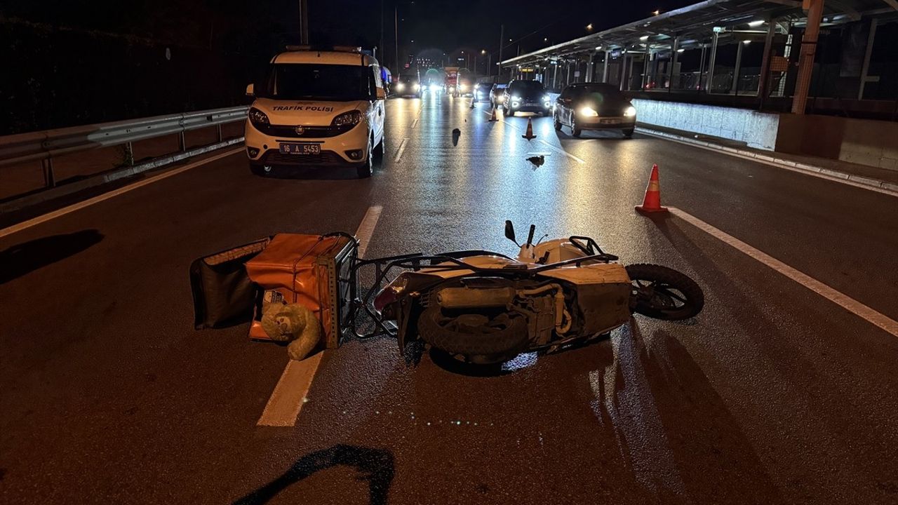 Bursa'da Motosiklet Kazası: Genç Kurye Hayatını Kaybetti