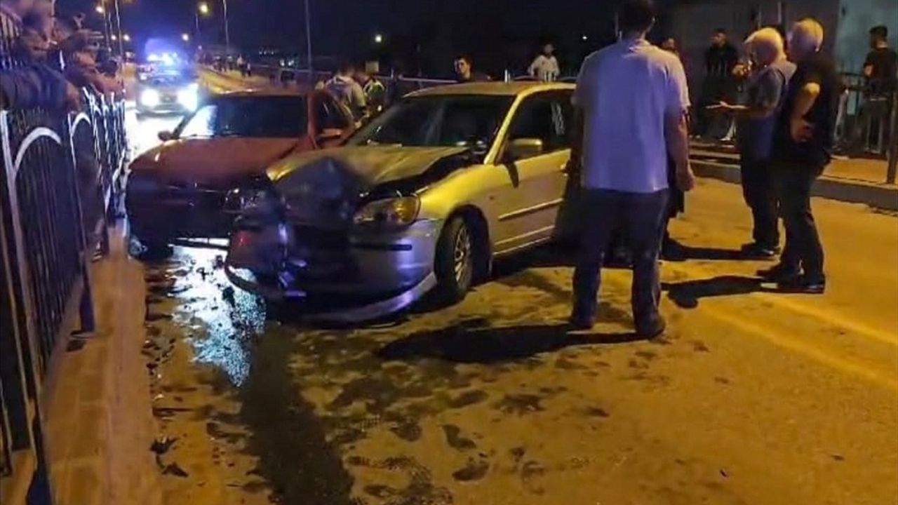 Çorum'da Zincirleme Trafik Kazası: 4 Yaralı