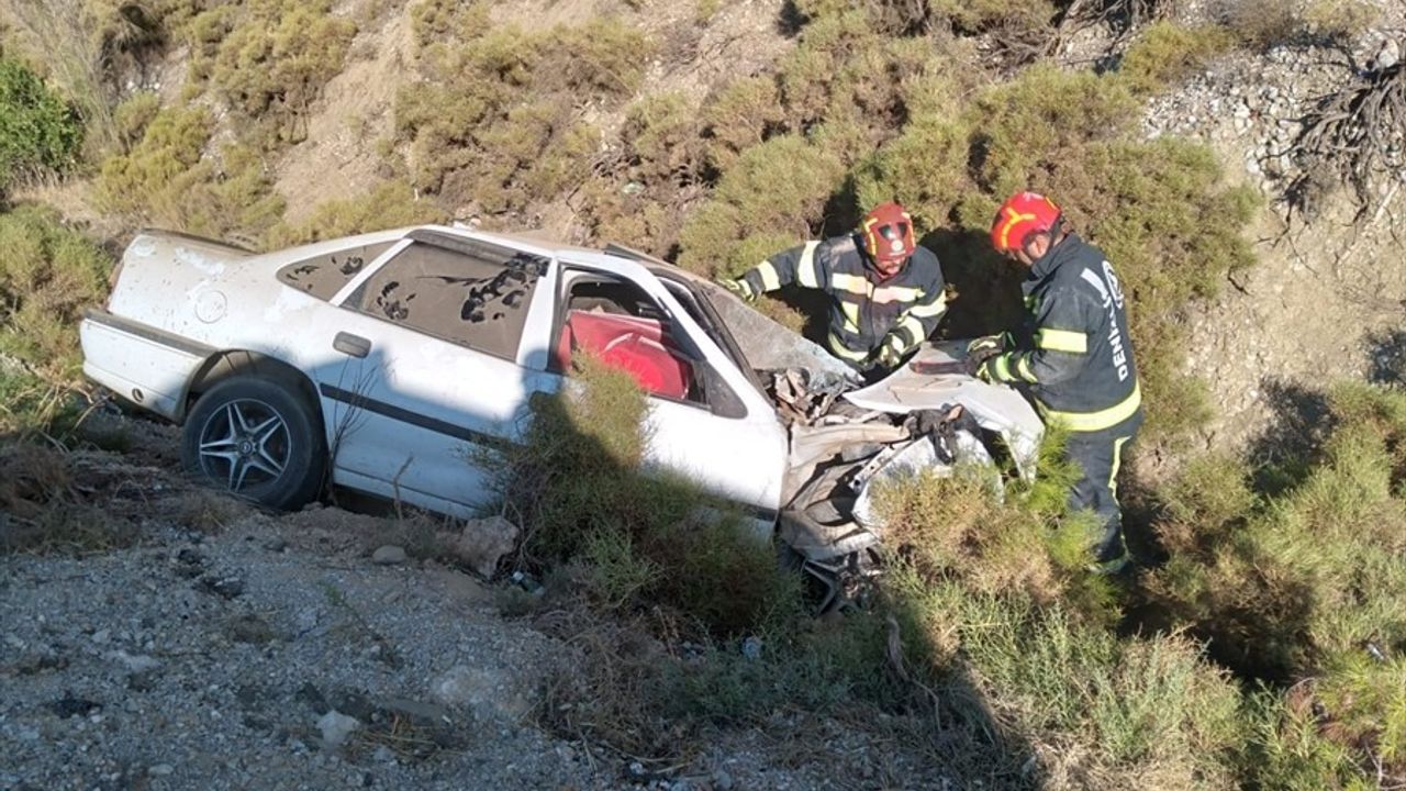 Denizli'de Balayı Dönüşü Kaza: 1 Ölü, 1 Yaralı