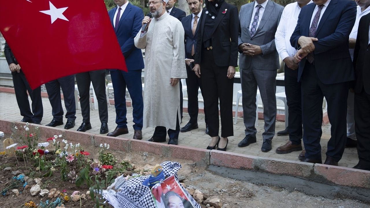 Diyanet Başkanı Erbaş'ın Ayşenur Ezgi Eygi Ailesine Taziye Ziyareti