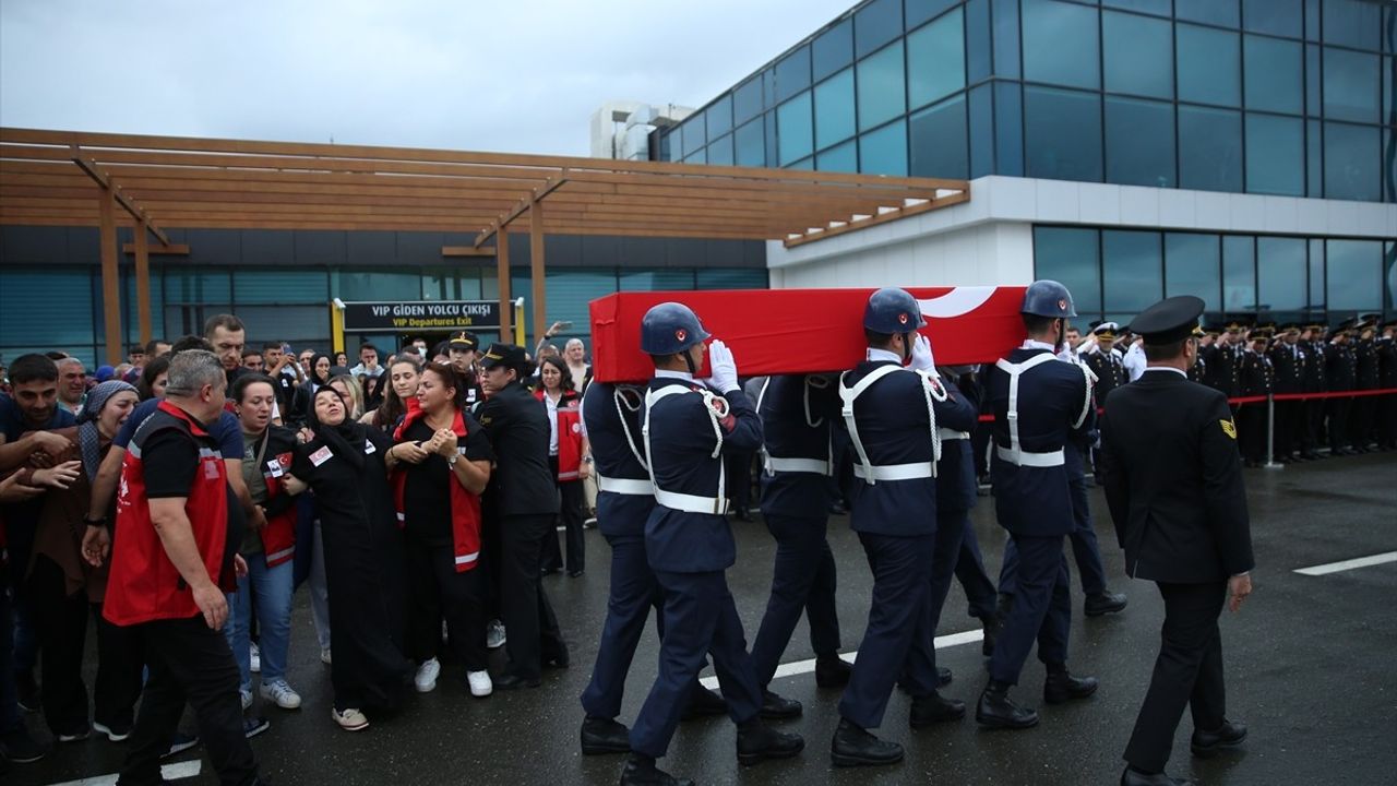 Diyarbakır'daki Silah Kazasında Şehit Olan Asker Ordu'da Sonsuzluğa Uğurlandı