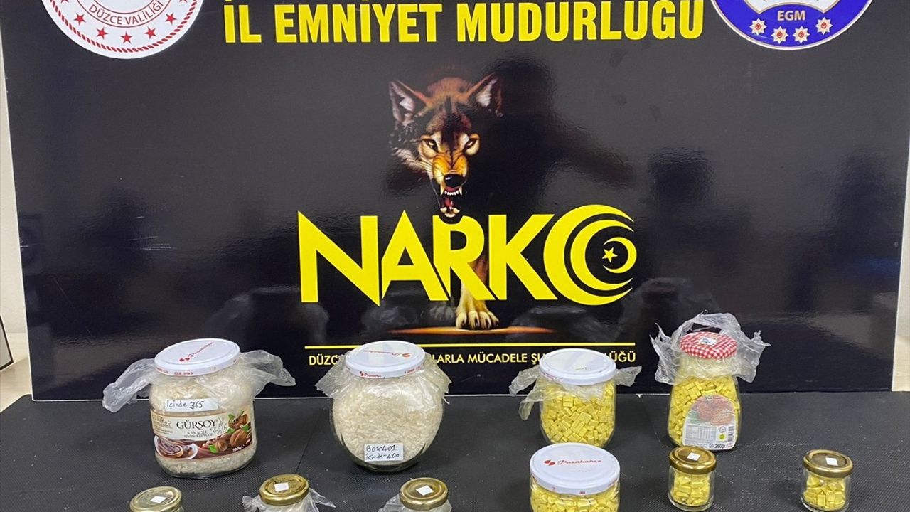 Düzce'de Uyuşturucu Ticareti Yapan Market Sahibi Tutuklandı