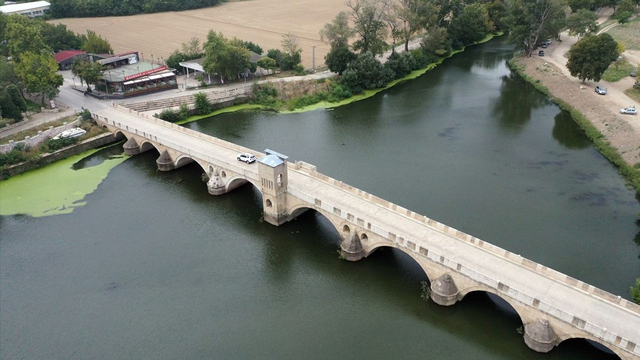 Edirne'de Tunca Nehri'nin Debisi Düşerken Kuraklık Etkileri Gözlemleniyor