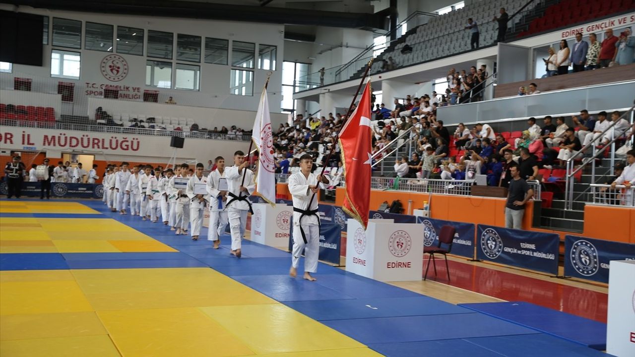 Edirne'de Uluslararası Judo Turnuvası Heyecanı