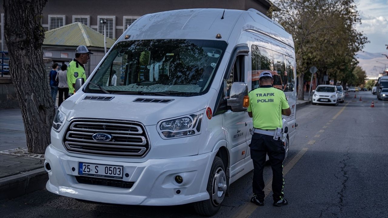 Erzurum'da Okul Servislerine Yoğun Denetim