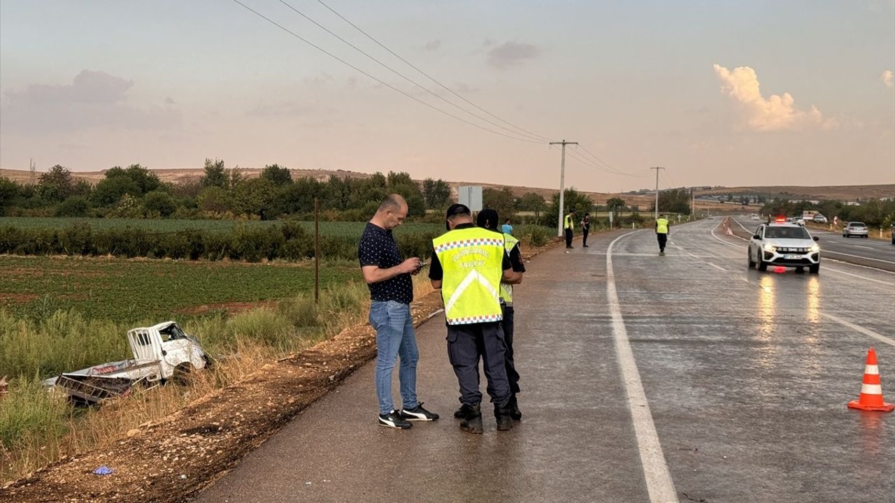 Gaziantep'teki Trafik Kazasında 2 Ölüm, 21 Yaralı