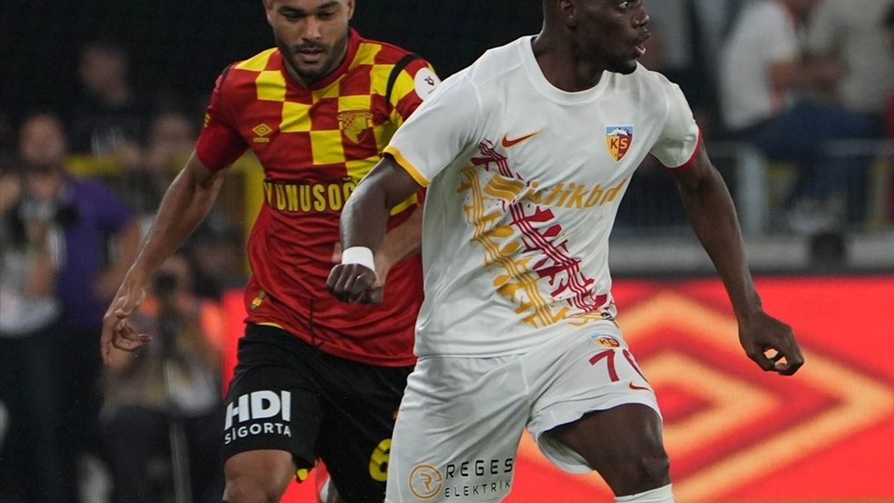 Göztepe, Bellona Kayserispor'u İlk Yarıda 2-0 Geçti