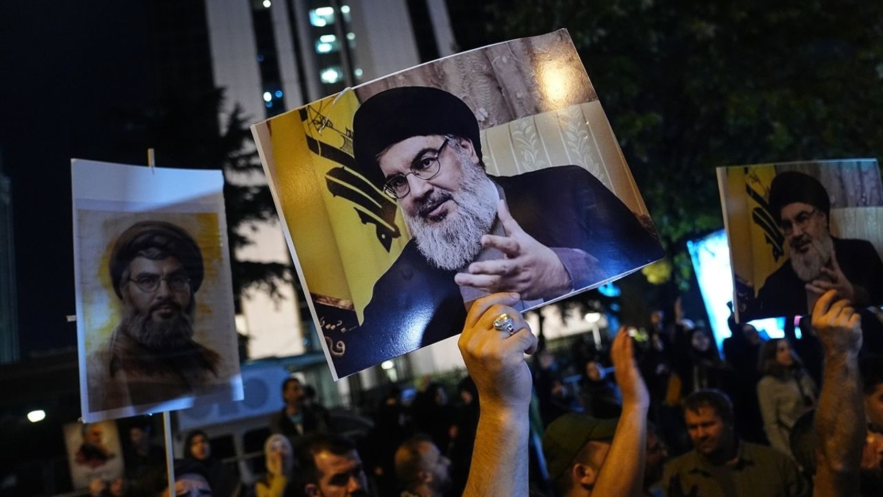 Hizbullah Lideri Nasrallah'ın Ölümü İstanbul'da Protesto Edildi