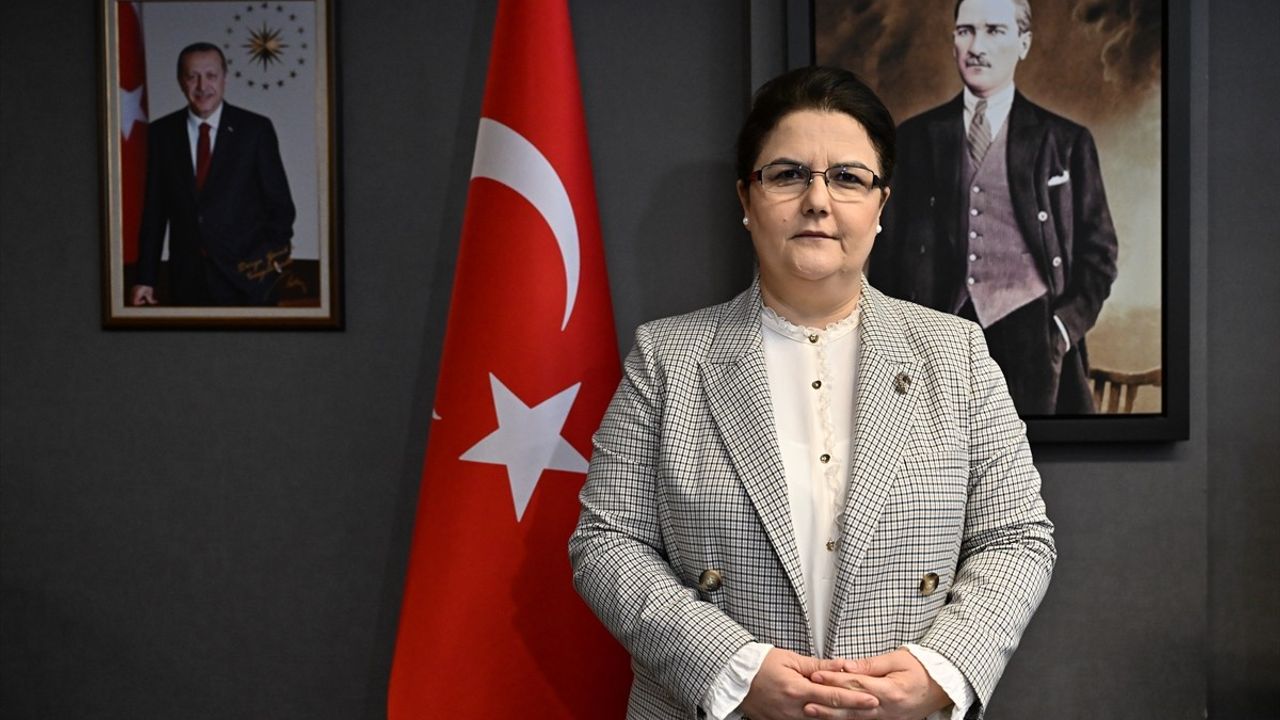 İslamofobi ve İnsan Hakları İhlalleri: Derya Yanık'dan Çarpıcı Açıklamalar