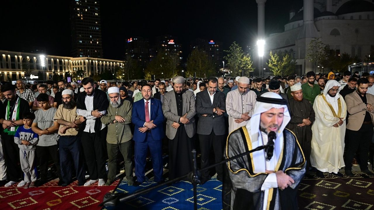 İstanbul'da Gazze İçin Protesto Mitingi