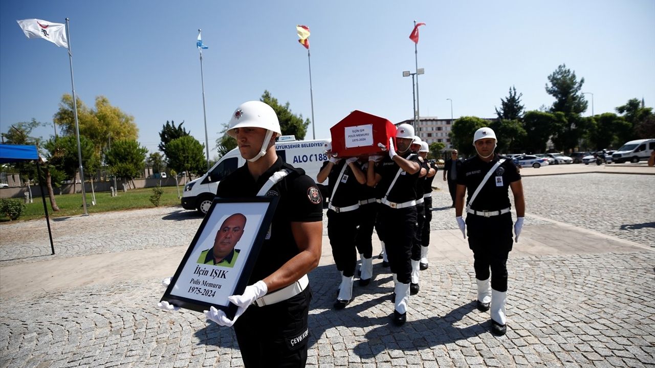 İstanbul'da Hayatını Kaybeden Polis Memuru Antalya'da Defnedildi