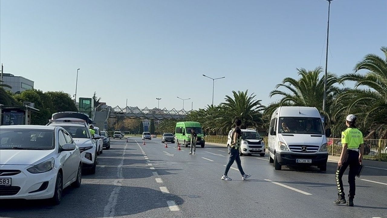 İstanbul'da Okul Servis Denetimleri Devam Ediyor