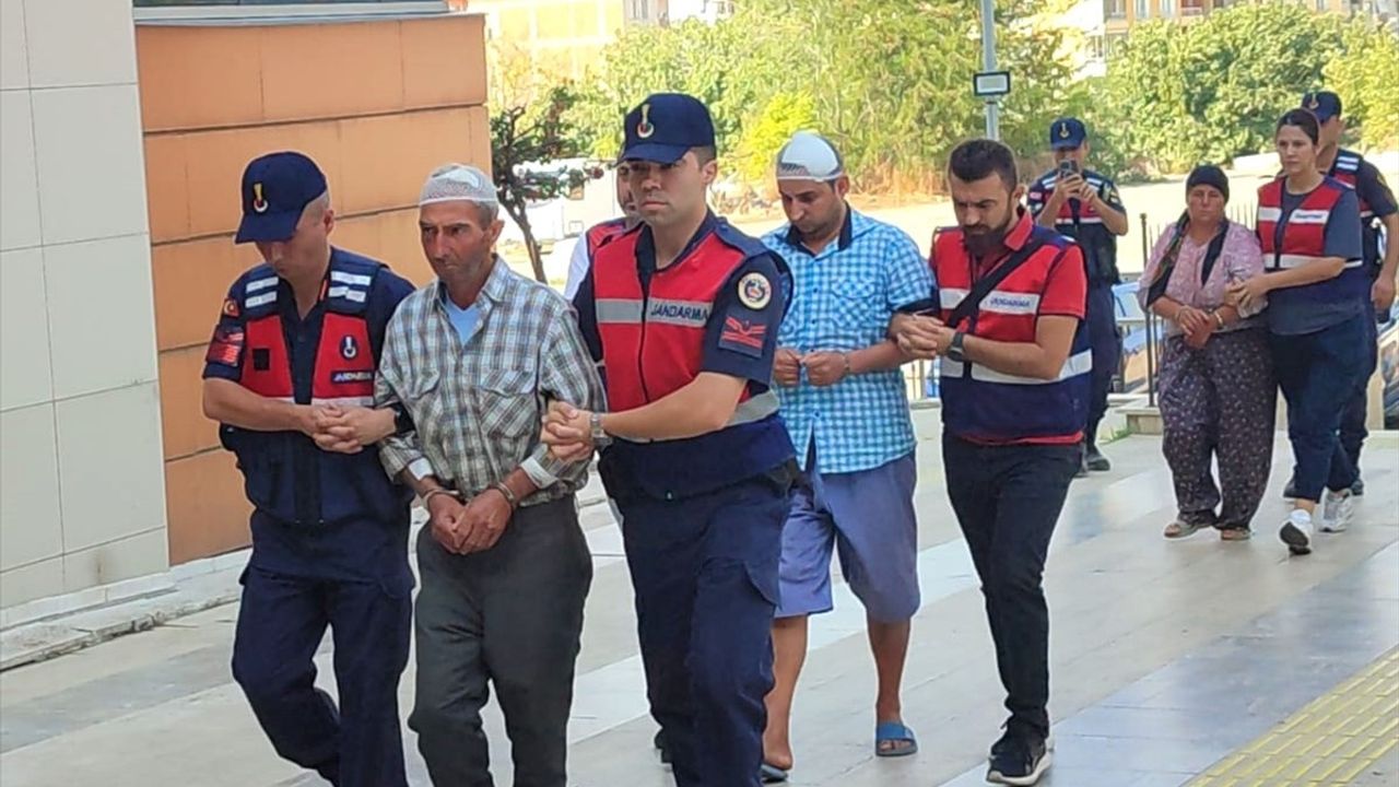 İzmir'de Silahlı Kavga: 3 Şüpheli Tutuklandı