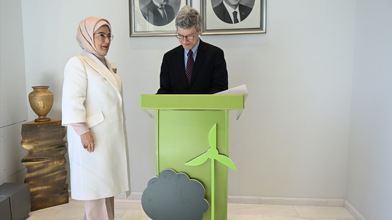 Jeffrey Sachs, Küresel Sıfır Atık İyi Niyet Beyanı'nı İmzaladı