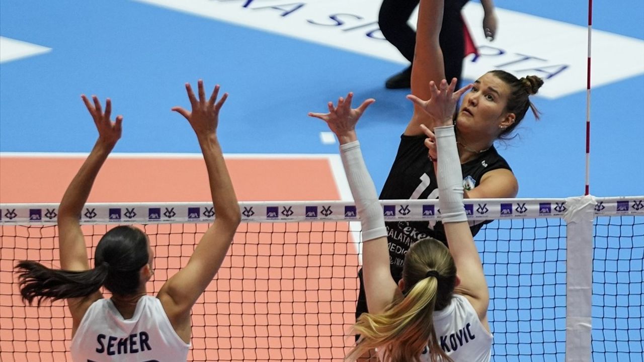 Kadınlar Voleybolunda Nilüfer Belediyesi Eker, Aydın'ı Geçti